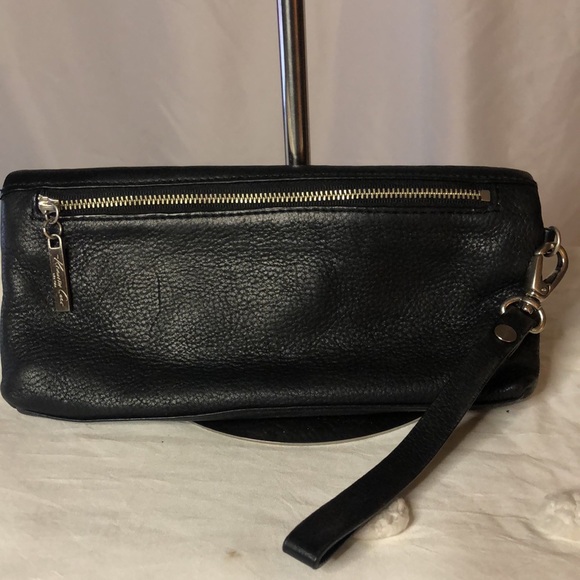 KENNETH COLE NY black pebble leather wristlet/wallet. Holds up to 6 cards. - Picture 4 of 14